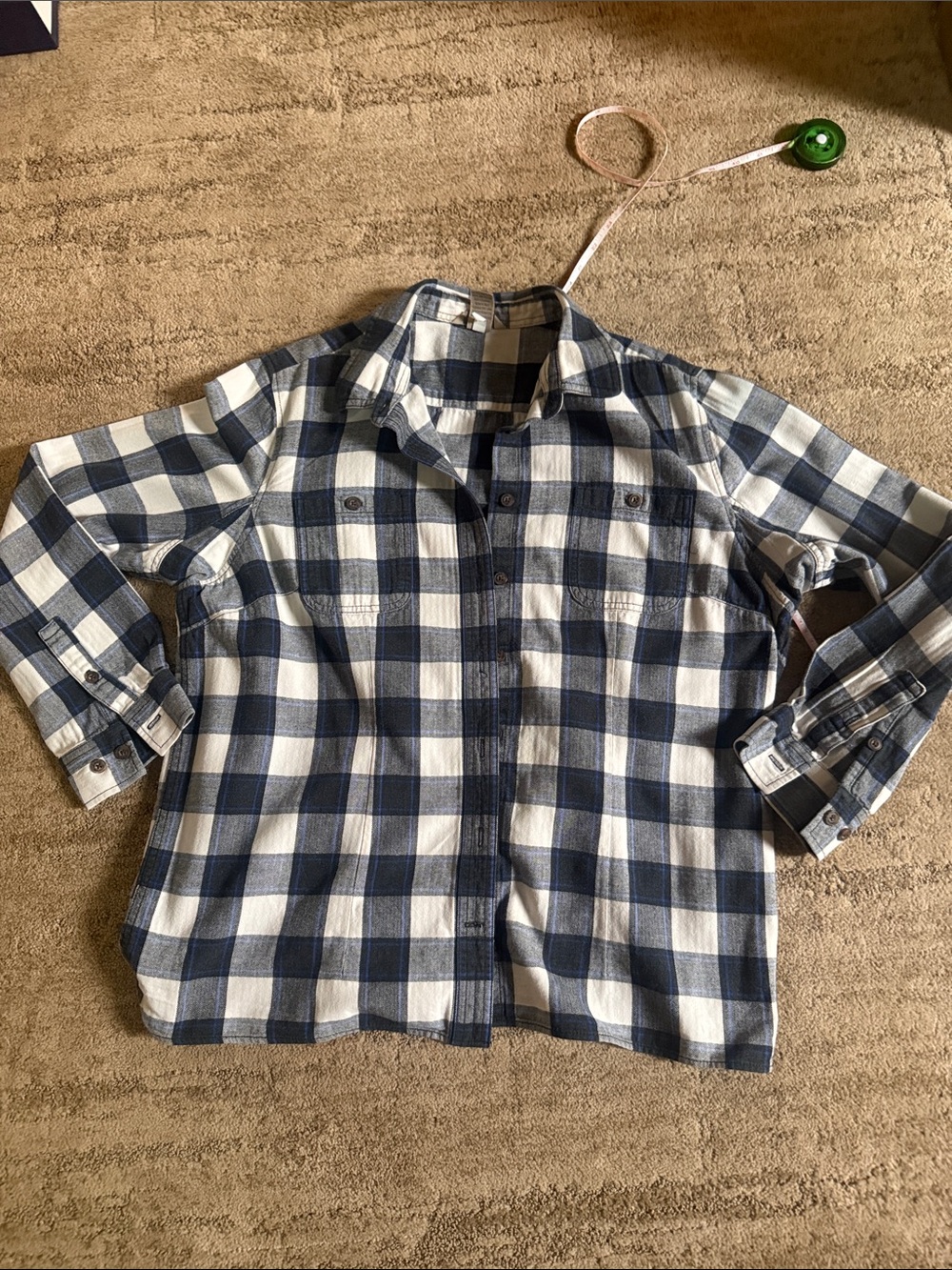 Duluth Trading Co Blue and White Plaid Button-Down Shirt